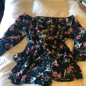 Floral romper size L